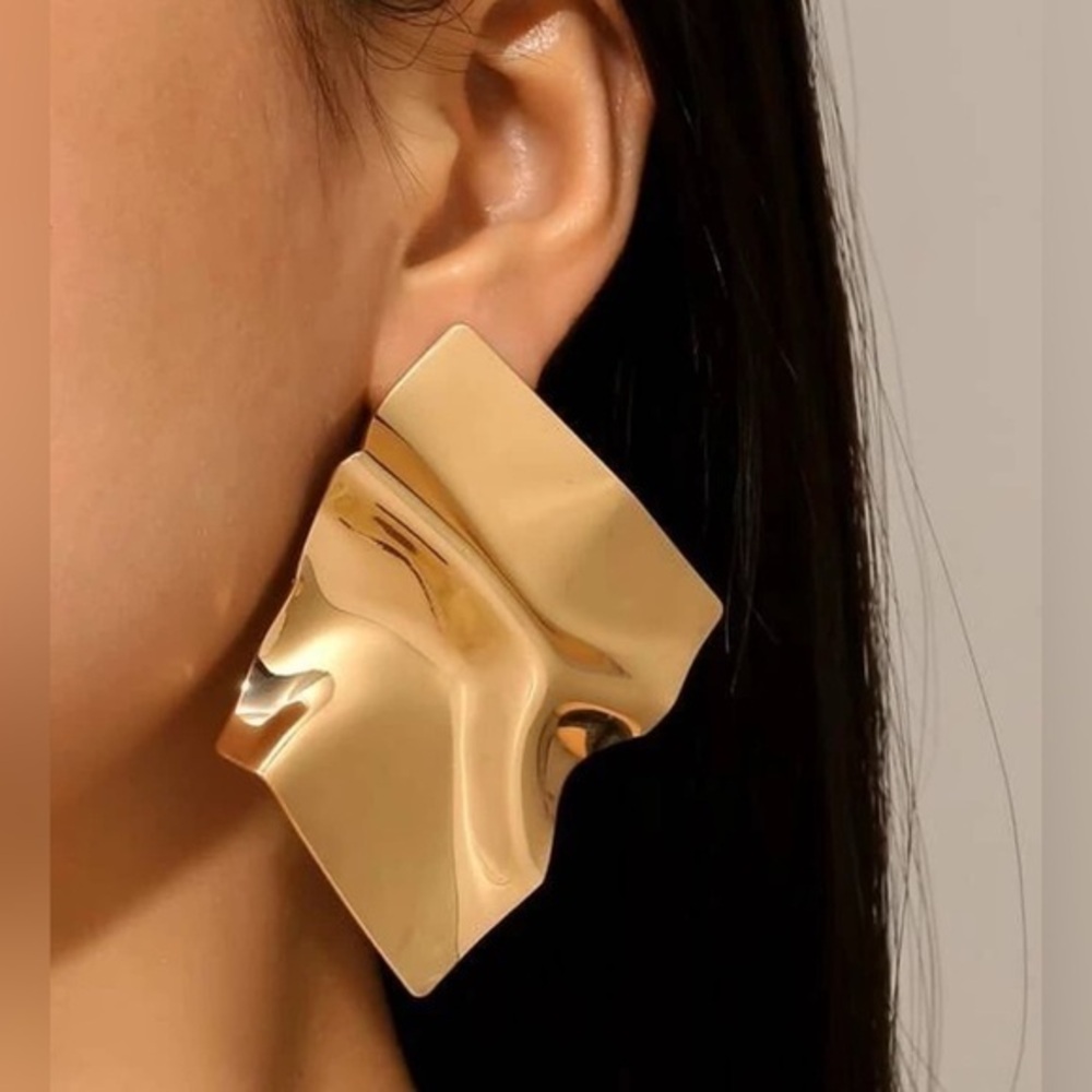 ✨NEW✨ Gold Geometric Statement Earrings